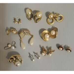 10 Fashion Jewelry Earrings & 1 Cat With Pearl Pendant Faux Pearl